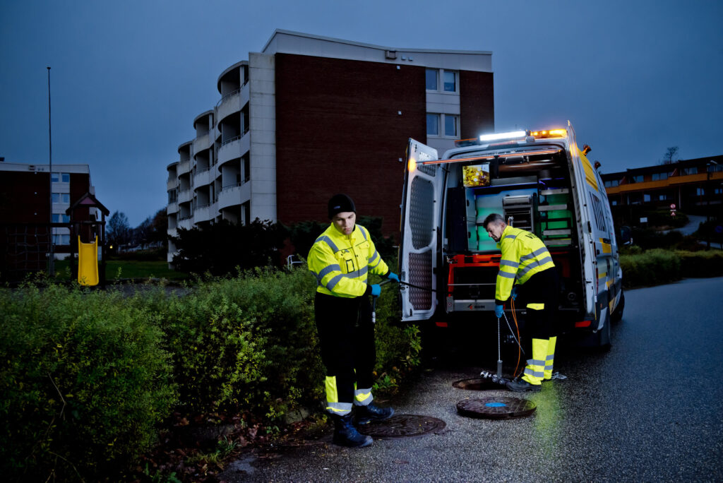 TV-inspeksjon og rørspyling i kombibiler